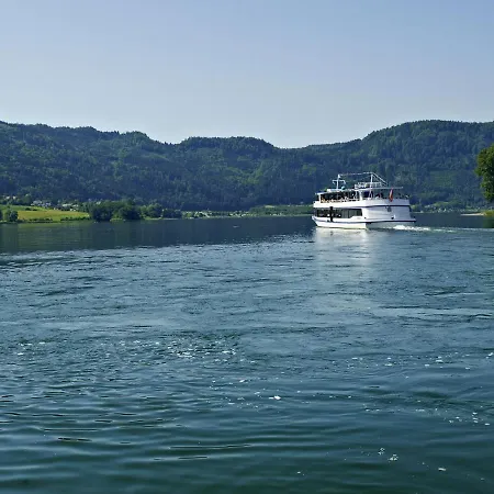 Beautiful Apartment, View Over The Ossiachersee Lägenhet *